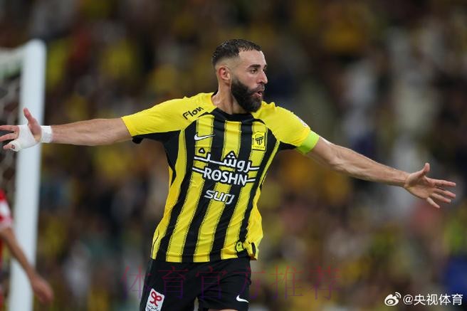 卡塞米罗:本泽马身穿9号球衣 但他的能力是10分 卡塞米罗:本泽马身穿9号球衣 但他的能力是10分